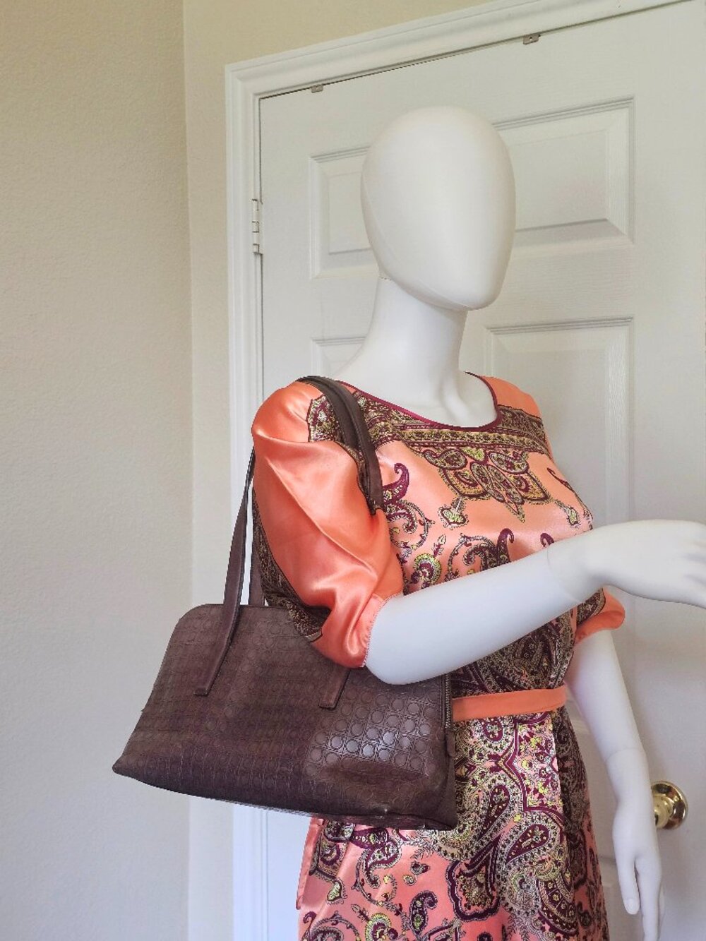 Vintage Salvatore Ferragamo Brown Leather Handb mnag